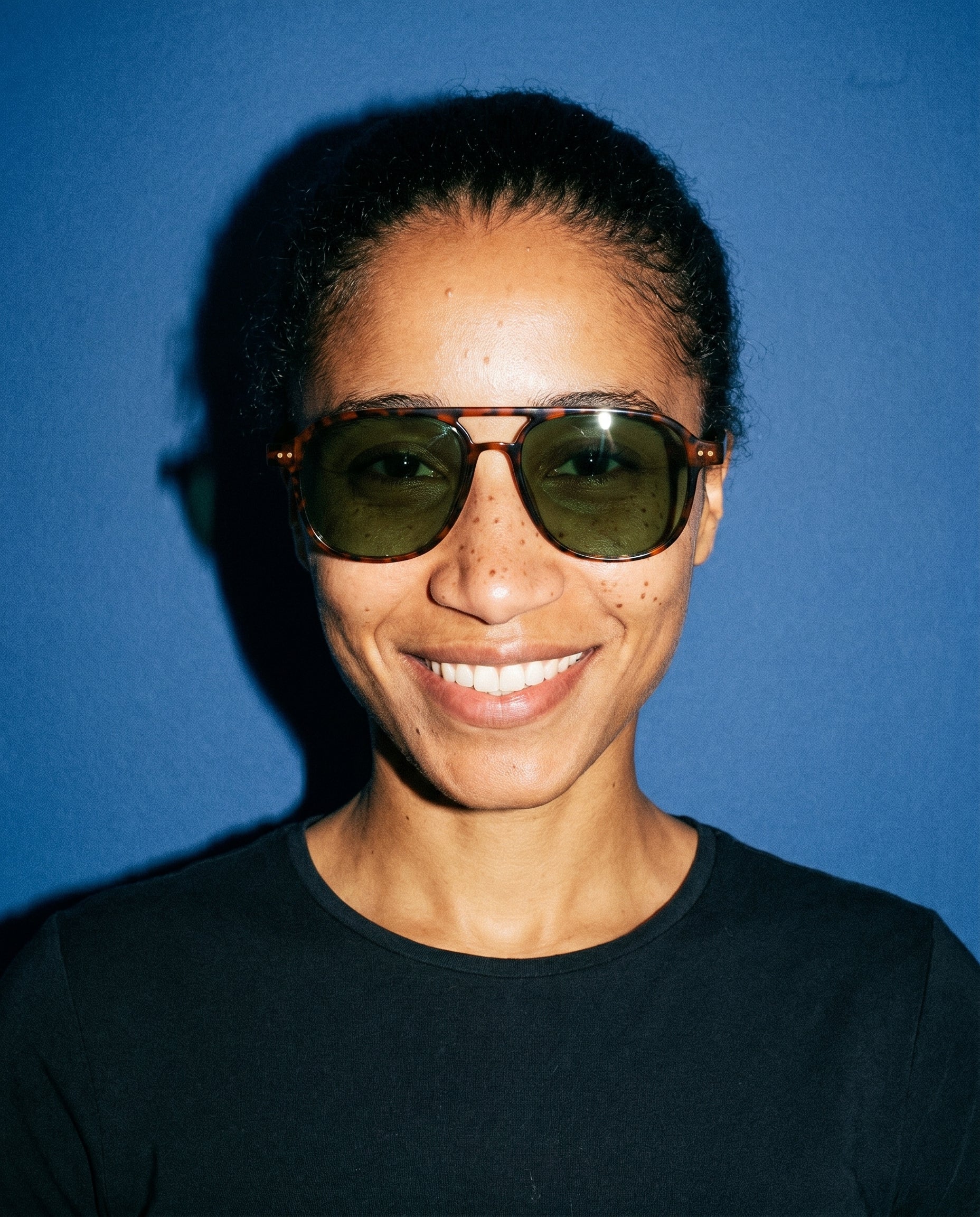 Faro Sonnenbrille in Havana am Modell 5