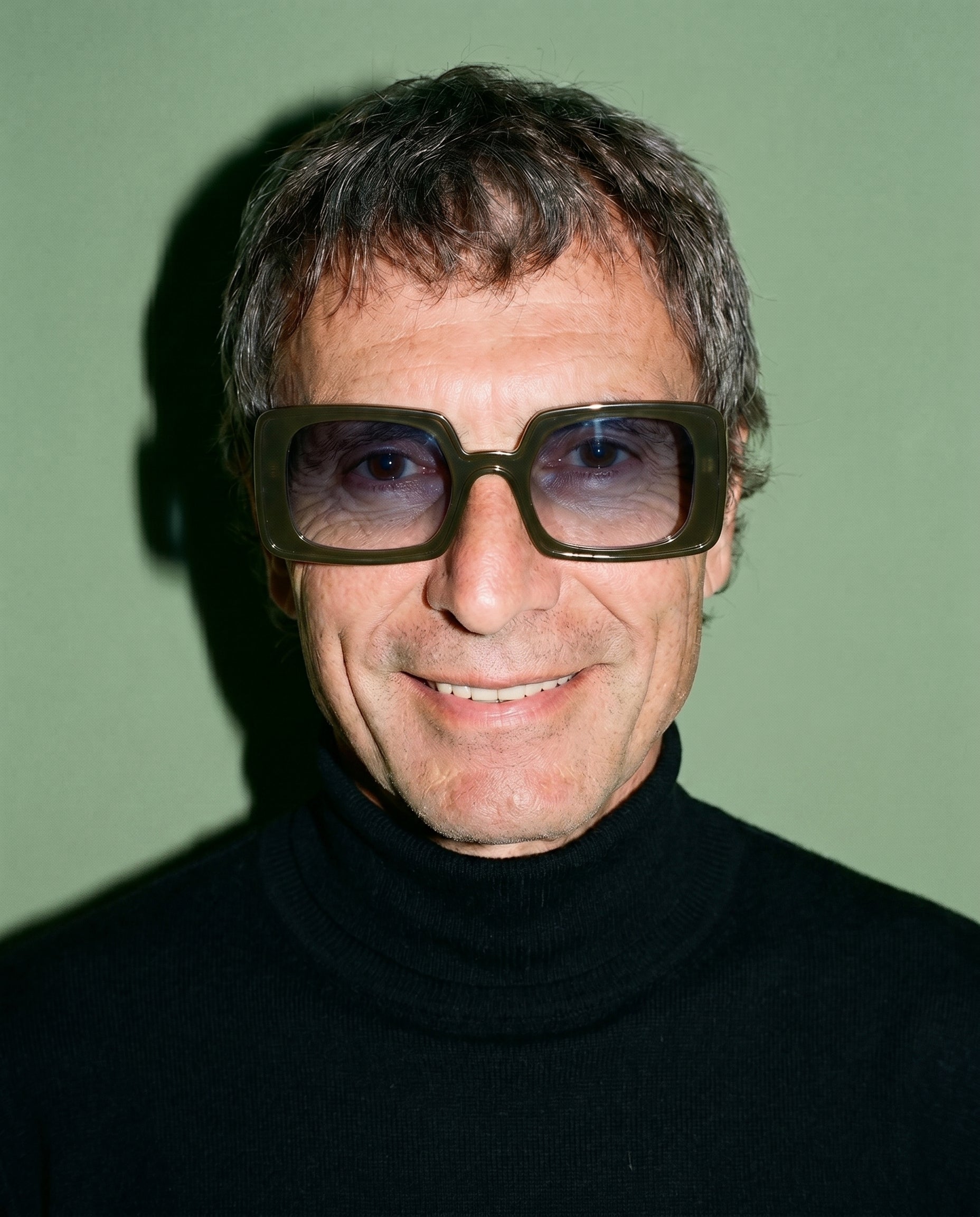 Haarlem Sonnenbrille in Forest Green am Modell 3