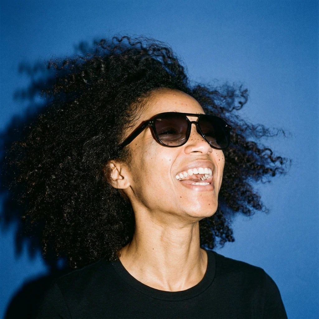 Faro Sonnenbrille in Schwarz als dynamisches Visiloox On-Face Motiv